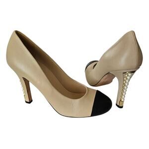 Chanel 17A CC Cap Toe Pearl Heel Pump Beige Tan Black Leather Size 40 US 9 9.5